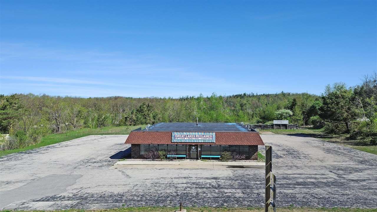1327 N US 31