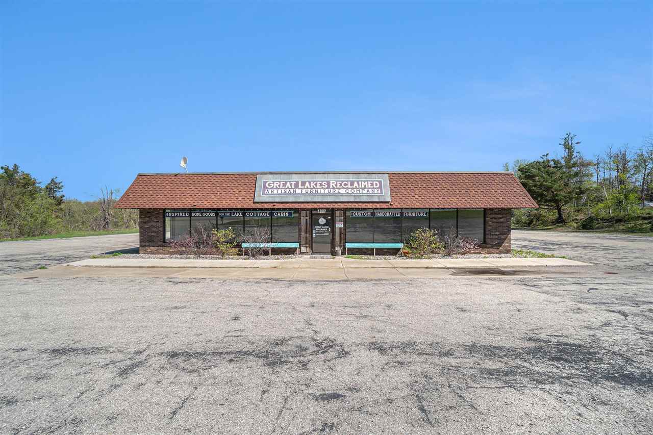 1327 N US 31