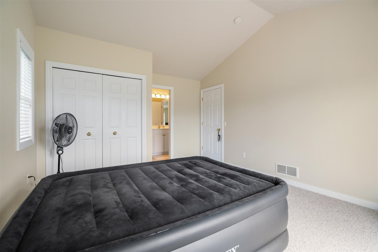 09579 - 10 Summerhouse Drive