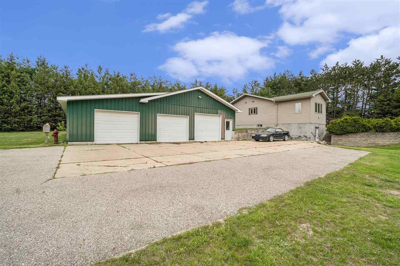 4024 Behling