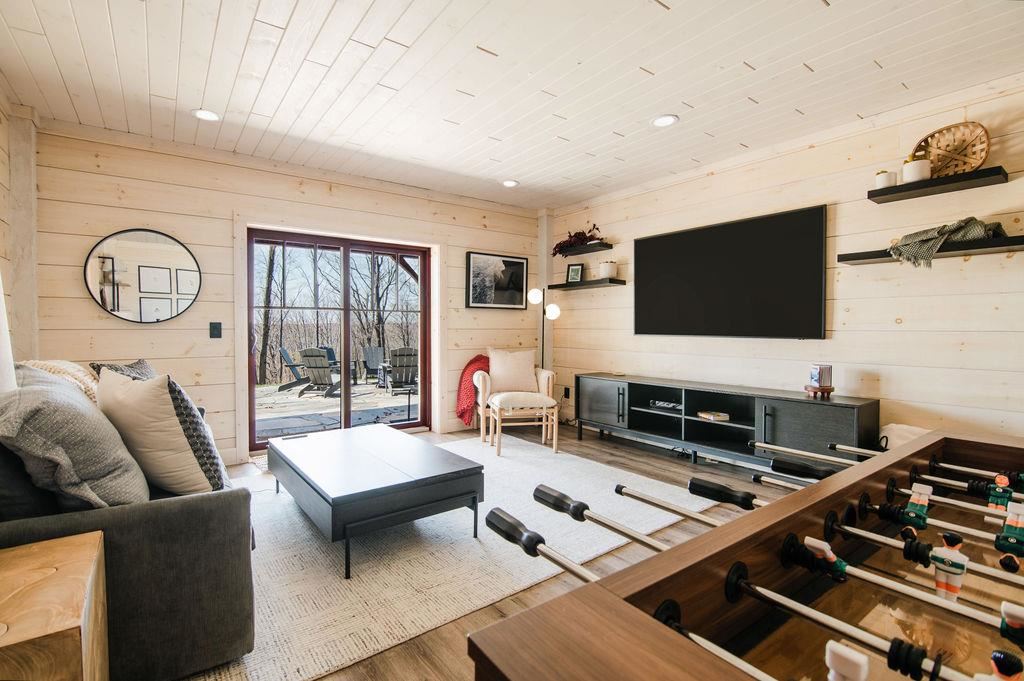2149 Old Horton Bay Road
