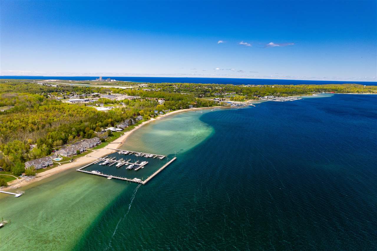 6040 Pine Lake Club Drive Unit: 24