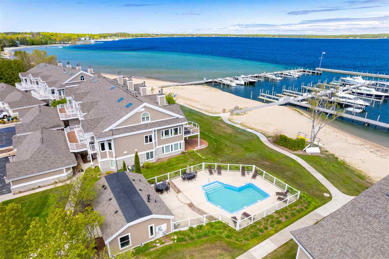 6040 Pine Lake Club Drive Unit: 24