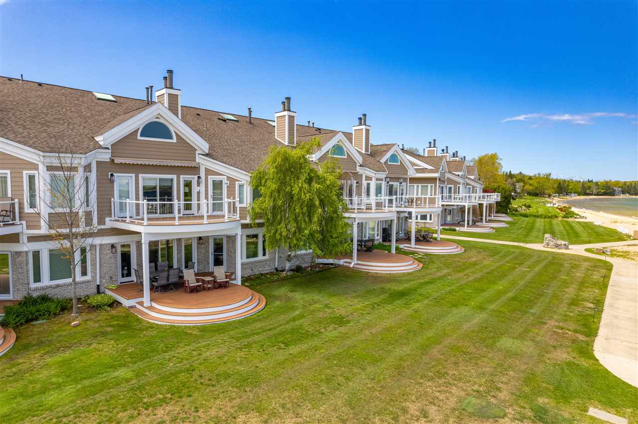 6040 Pine Lake Club Drive Unit: 24