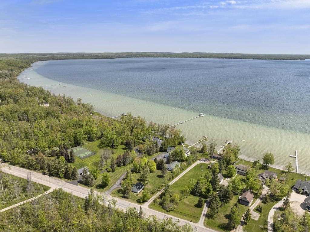 3016 W Burt Lake Road