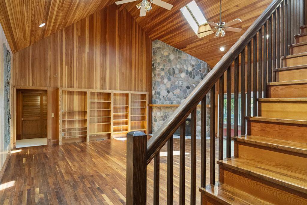 3016 W Burt Lake Road