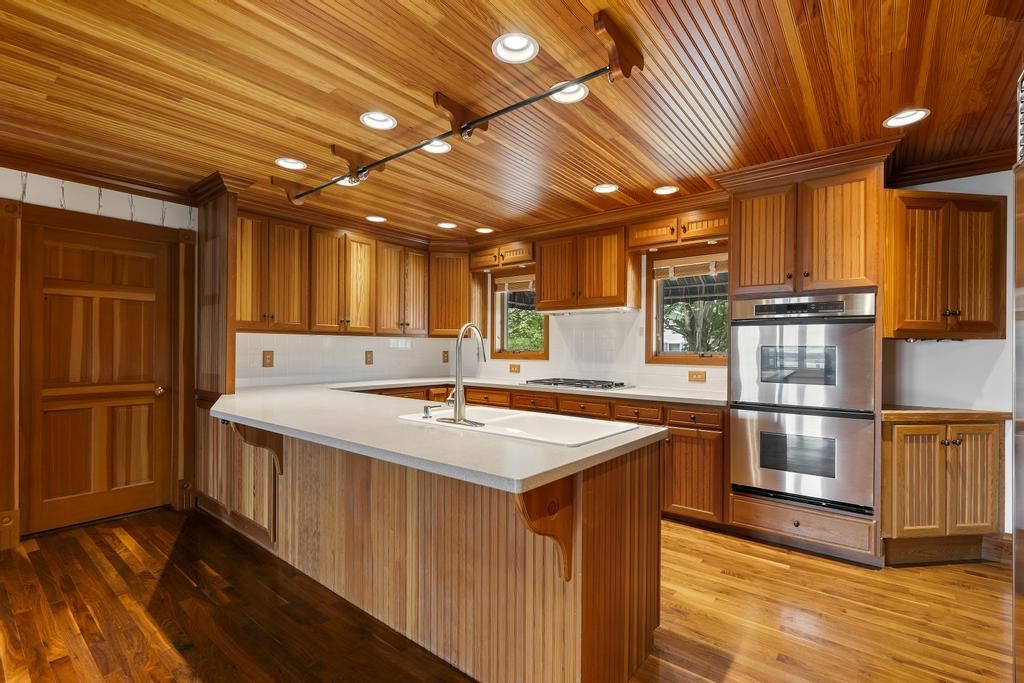 3016 W Burt Lake Road