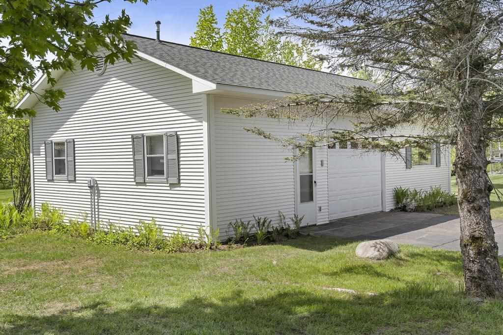 3016 W Burt Lake Road