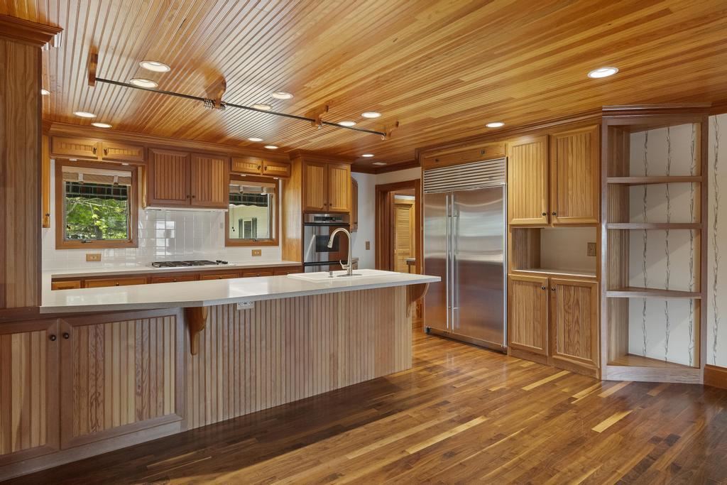 3016 W Burt Lake Road