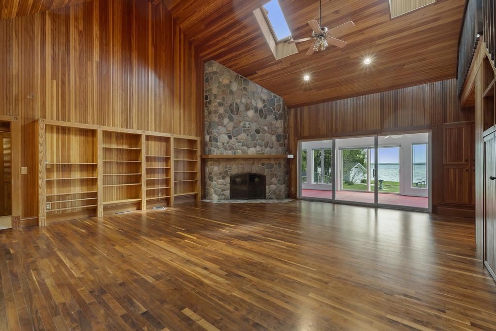 3016 W Burt Lake Road