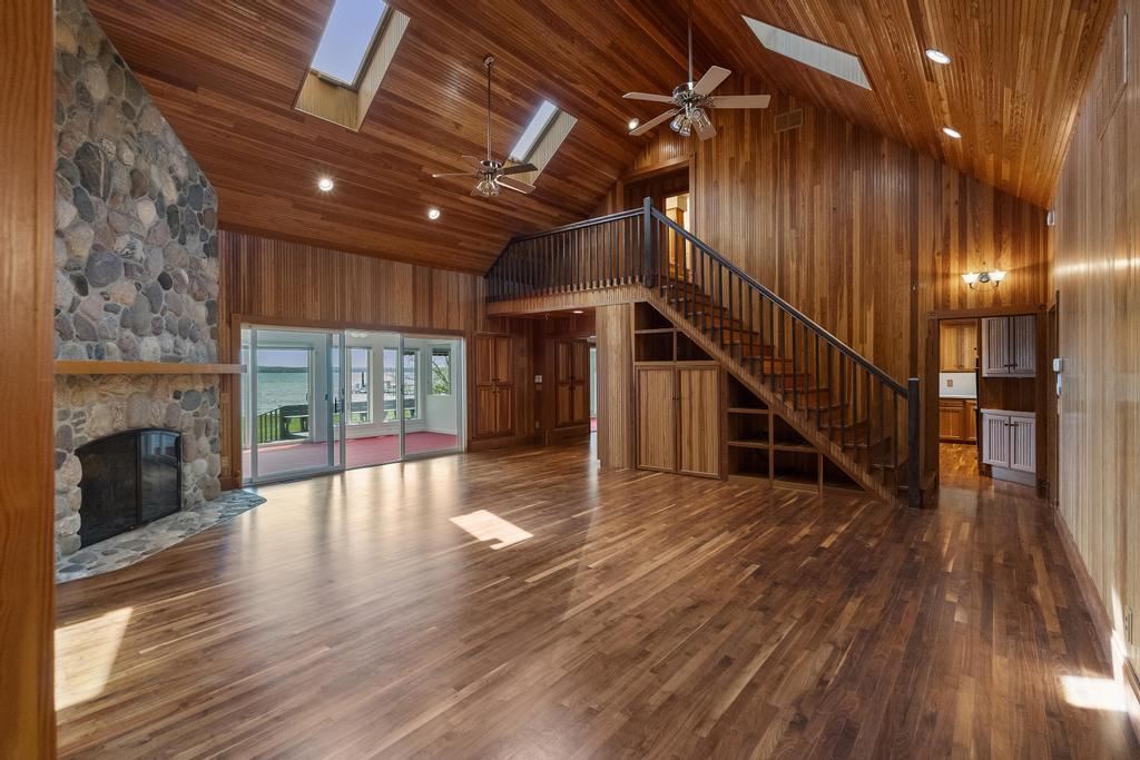 3016 W Burt Lake Road