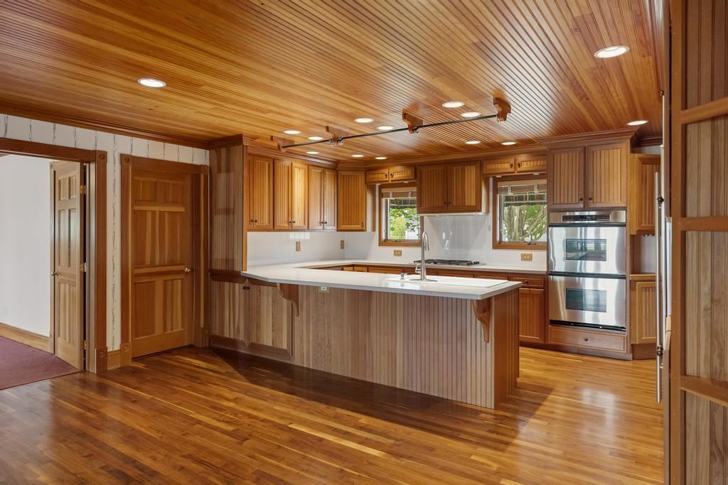 3016 W Burt Lake Road