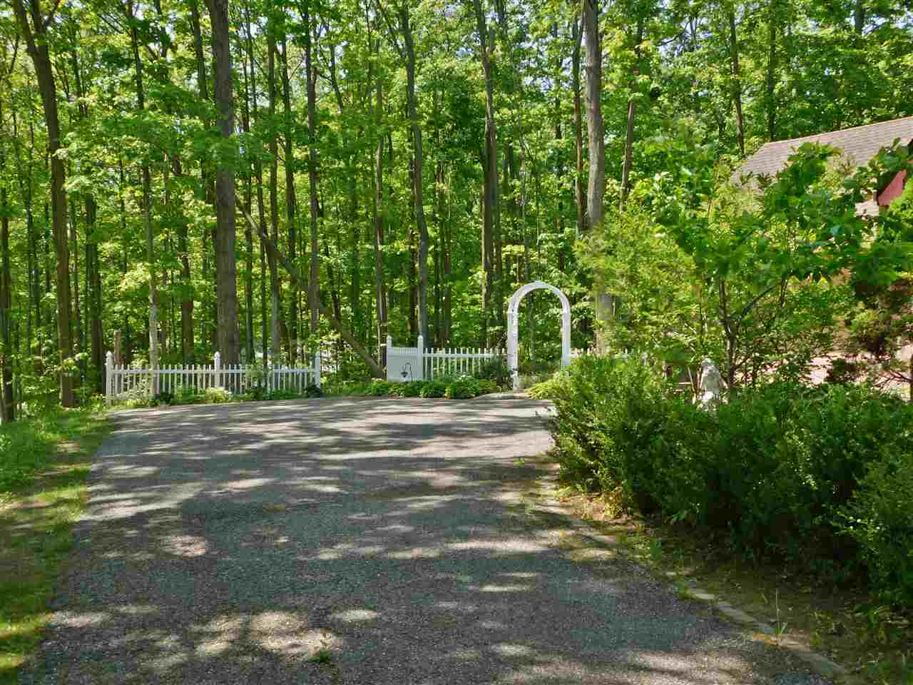 1695 Gruler Road