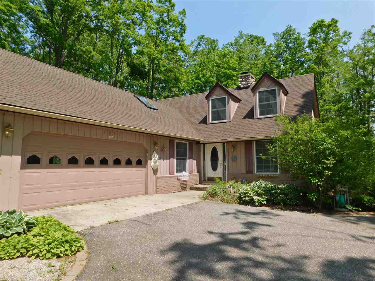 1695 Gruler Road
