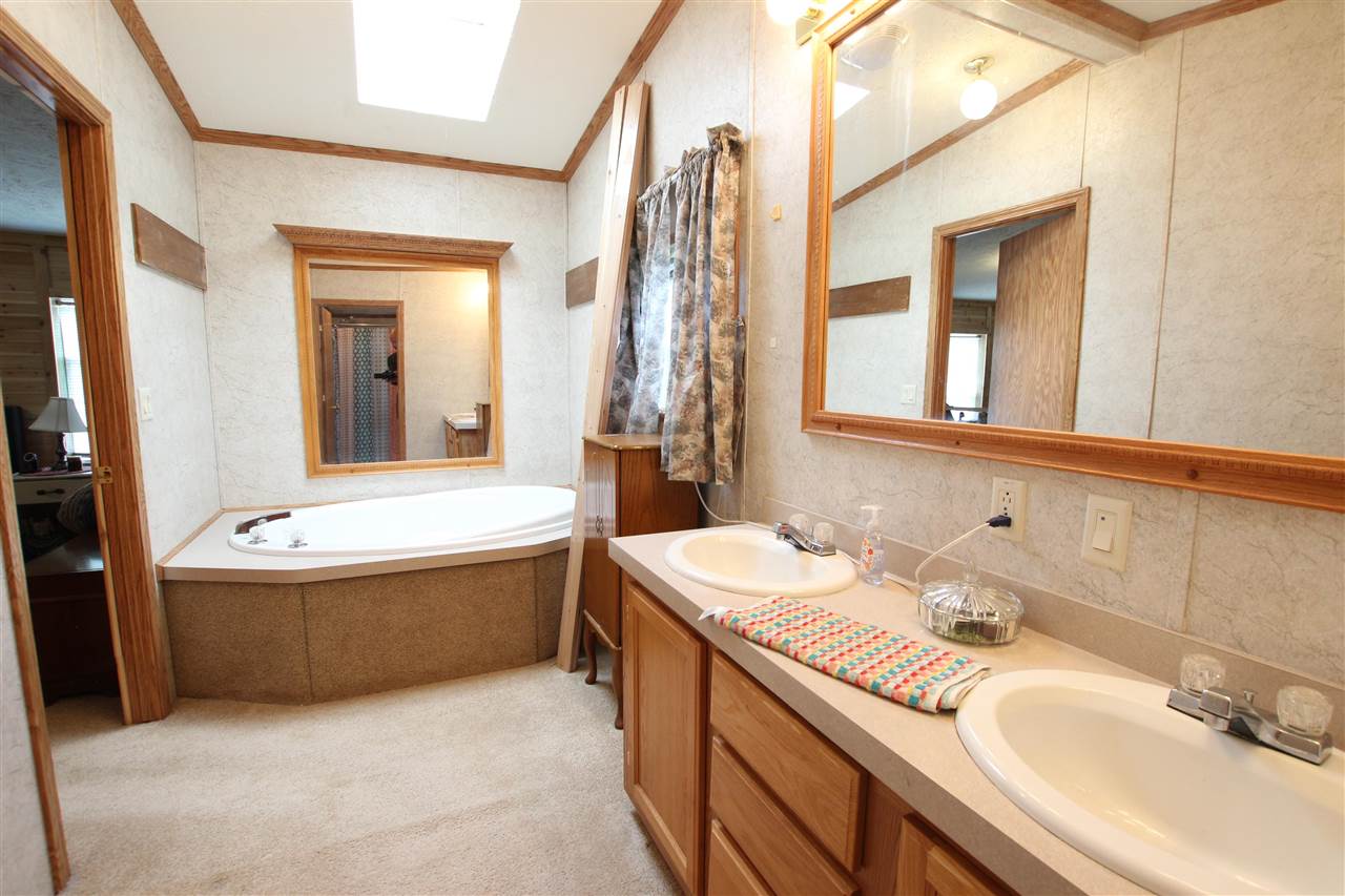 6685 M-66 Highway Unit: 112