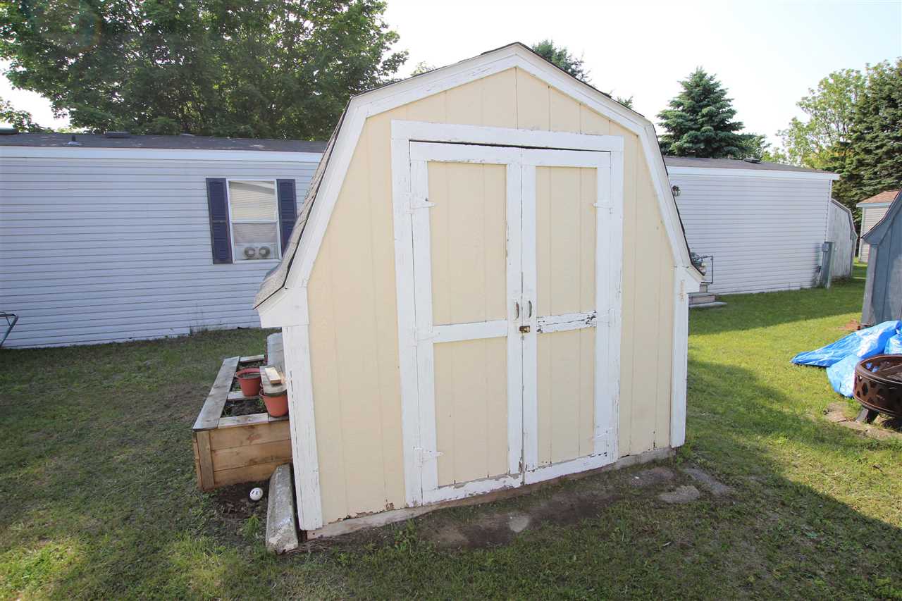 6685 M-66 Highway Unit: 112