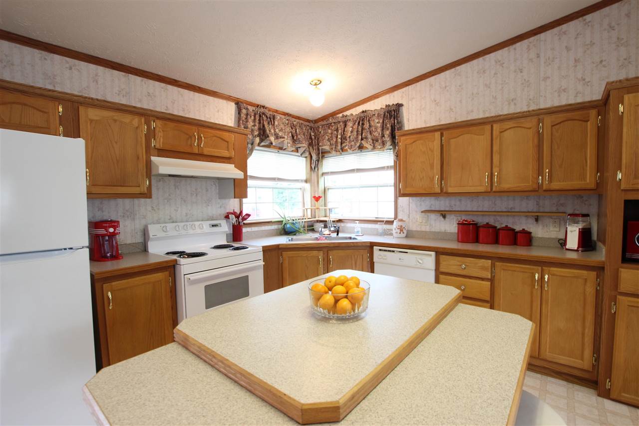 6685 M-66 Highway Unit: 112