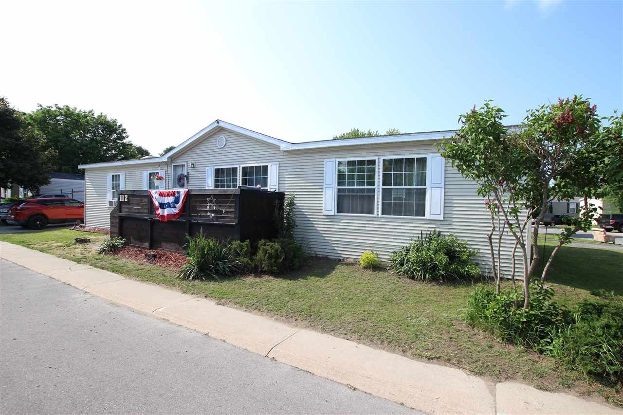 6685 M-66 Highway Unit: 112