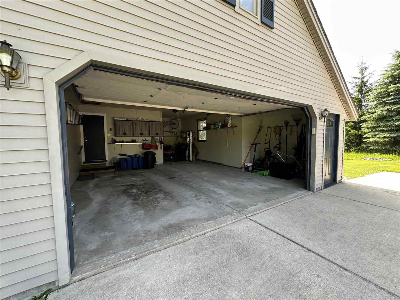 08015 Mulberry Lane