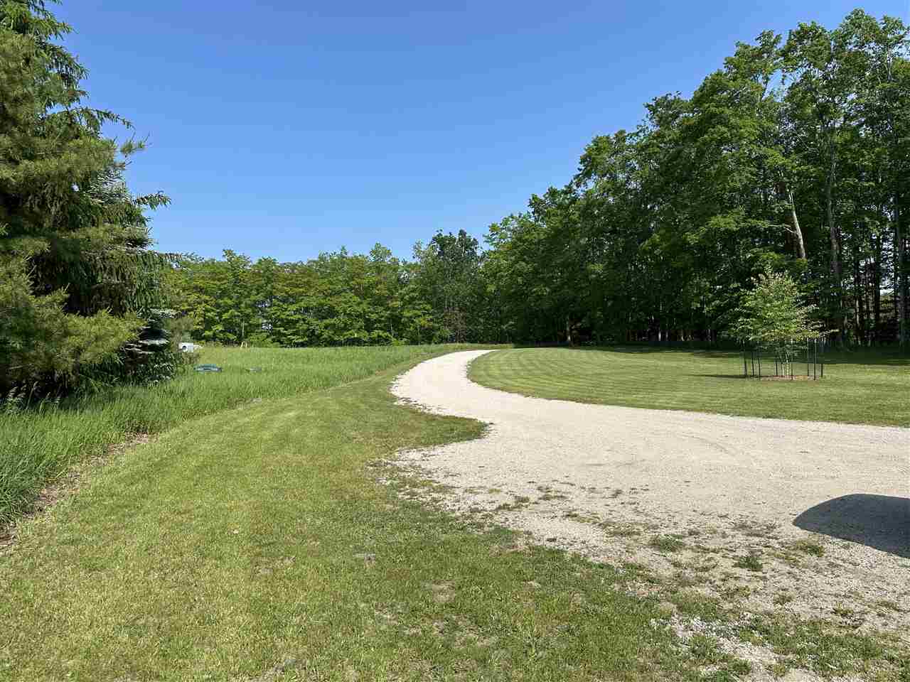 08015 Mulberry Lane