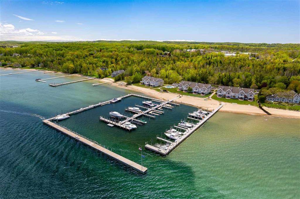 6040 - 25 Pine Lake Club Drive Unit: 25 & 37
