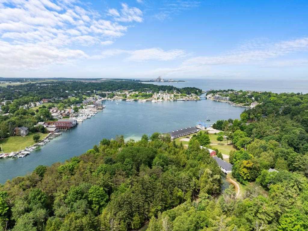 201 Meech Street Unit: #5