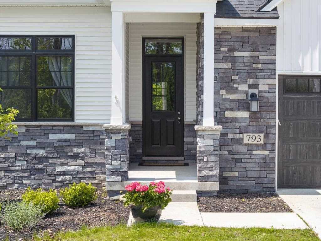 793 Fairways Drive Unit: 20