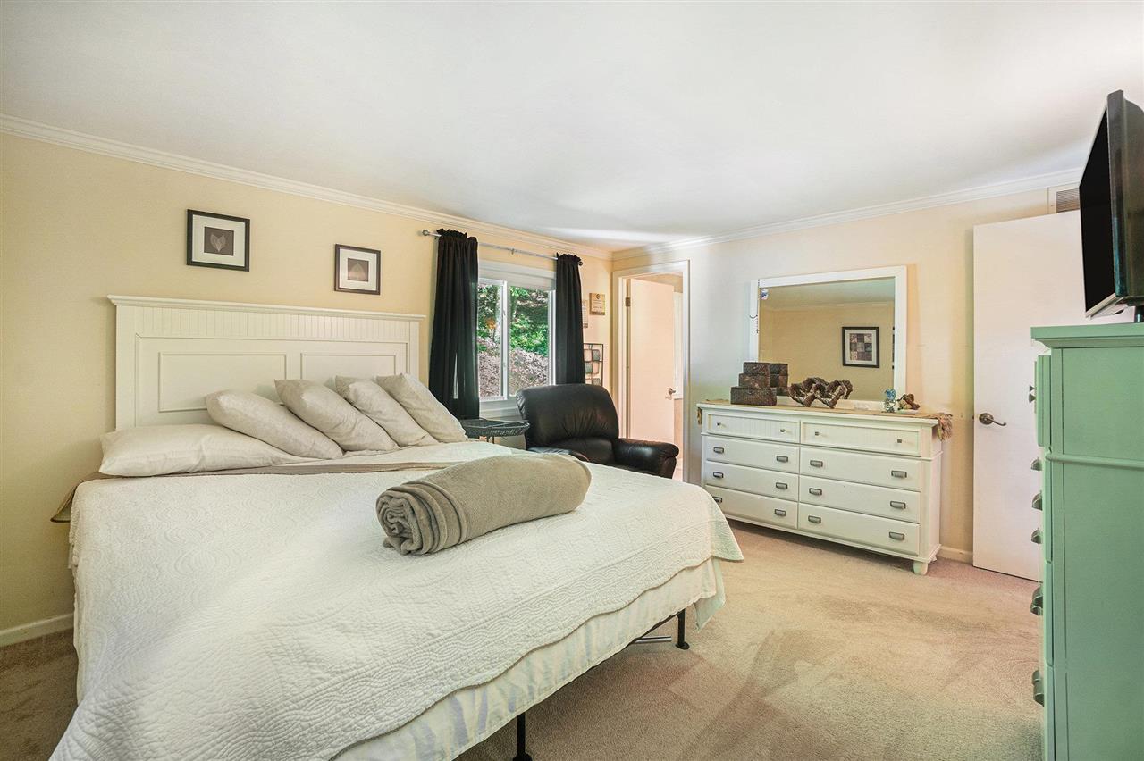 33 Harbor Lane