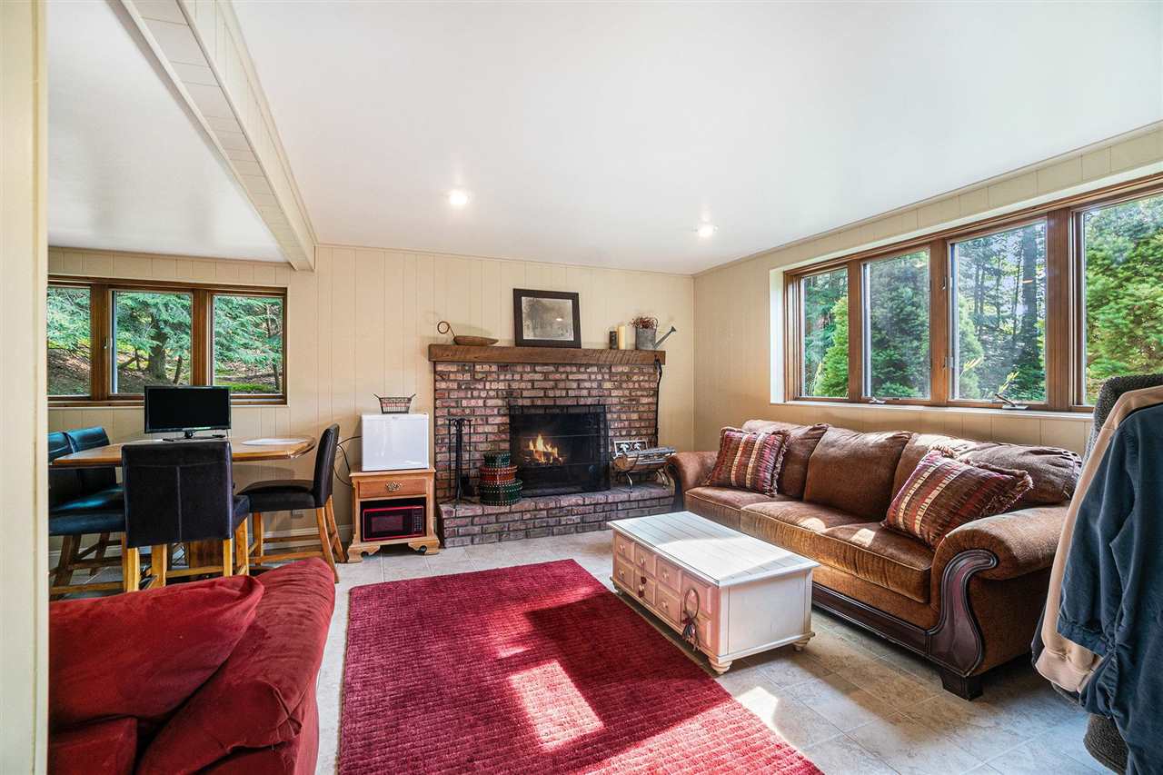 33 Harbor Lane