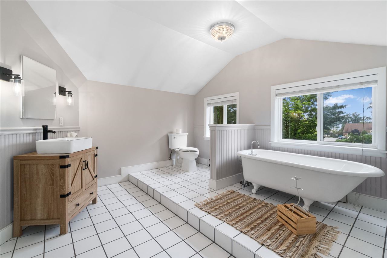 504 MONROE Street