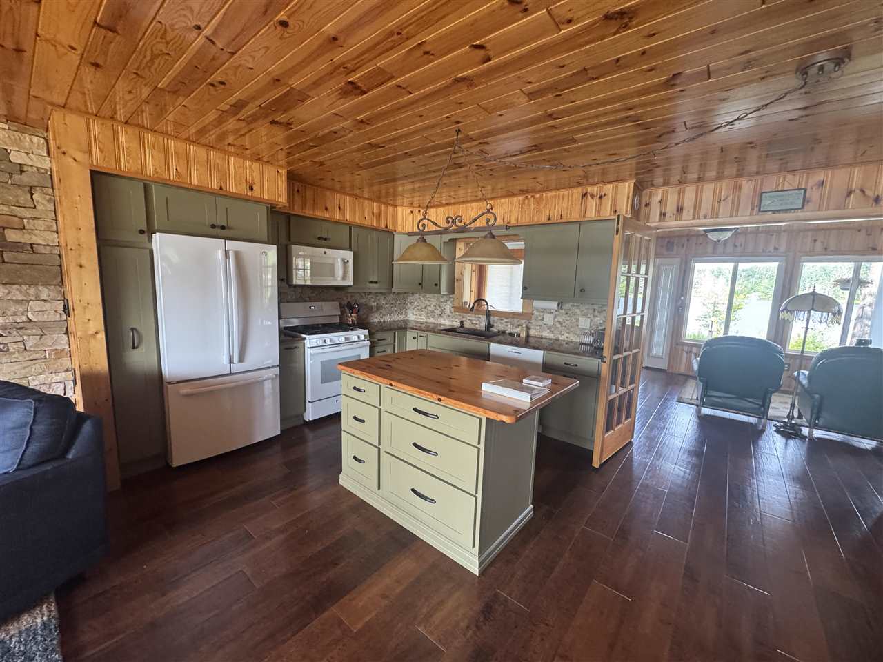 2462 S Perch Lake Drive