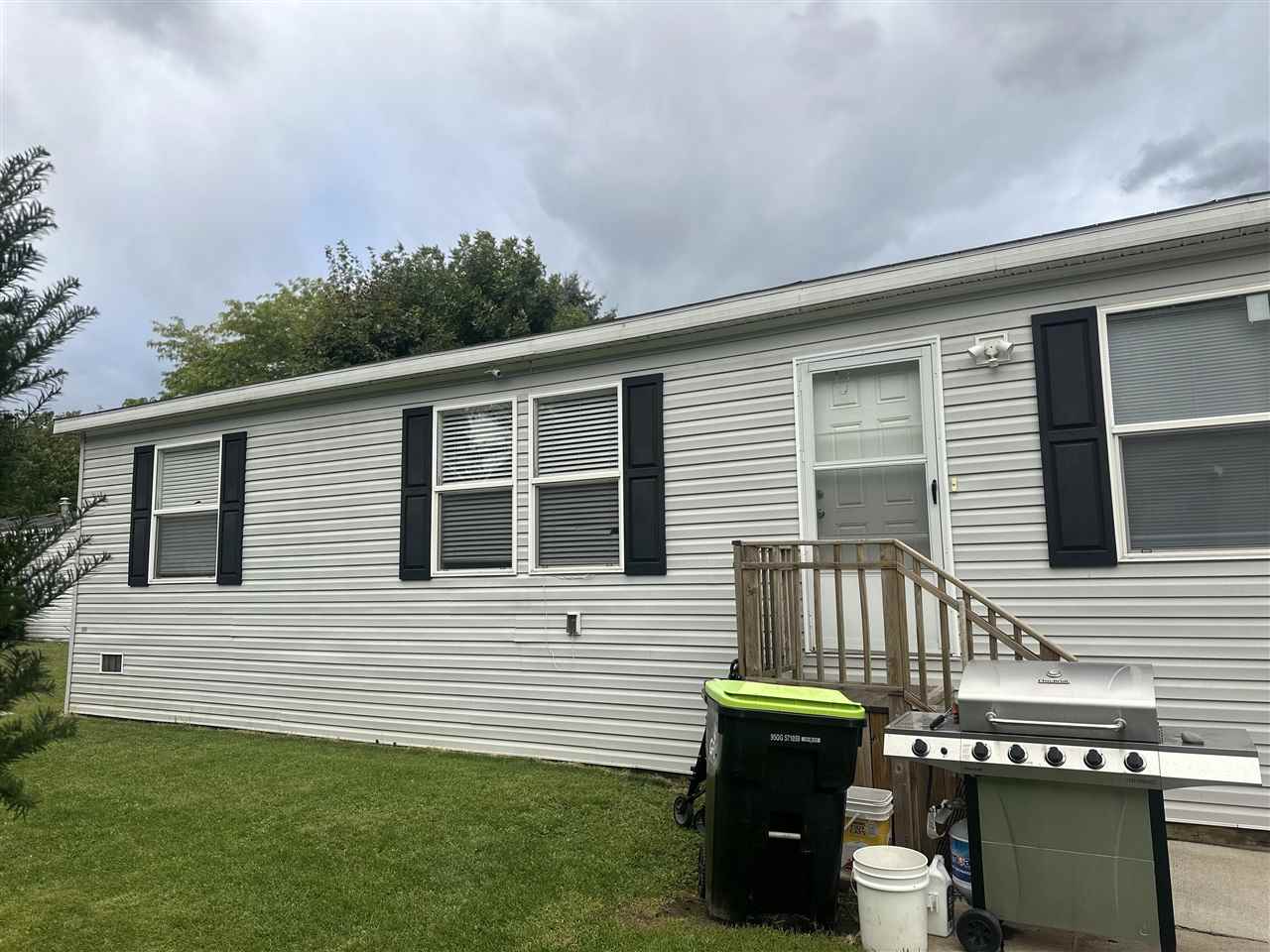6685 N M66 Unit: 147