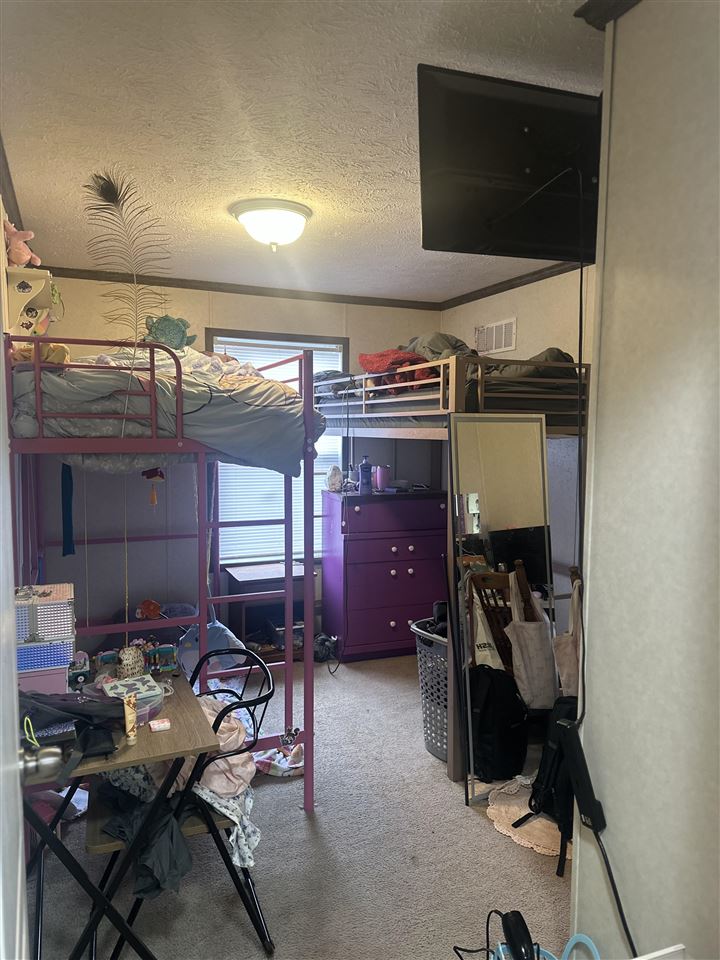 6685 N M66 Unit: 147