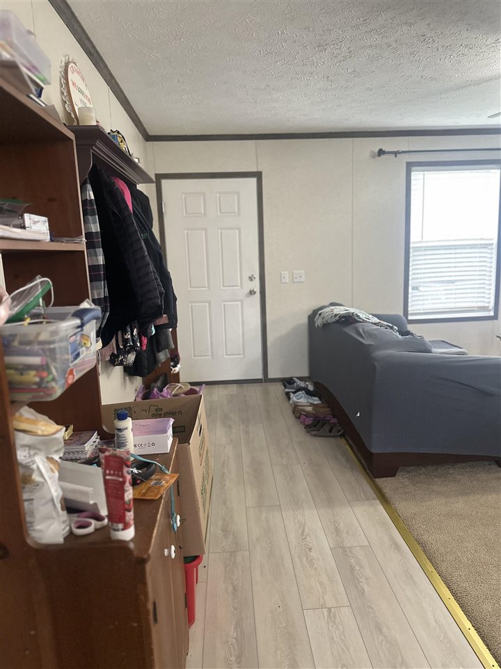 6685 N M66 Unit: 147