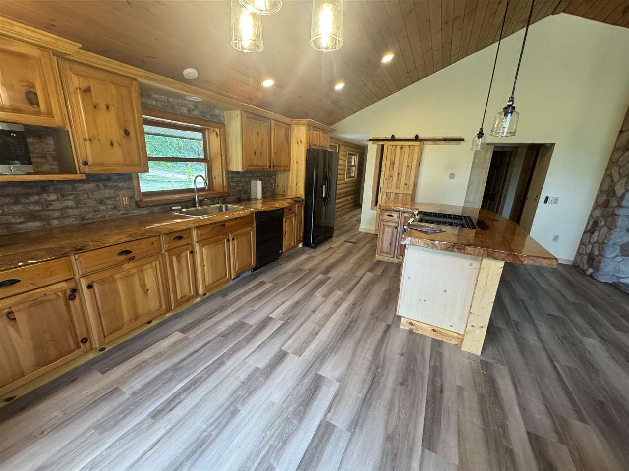 7460 W Five Mile Road