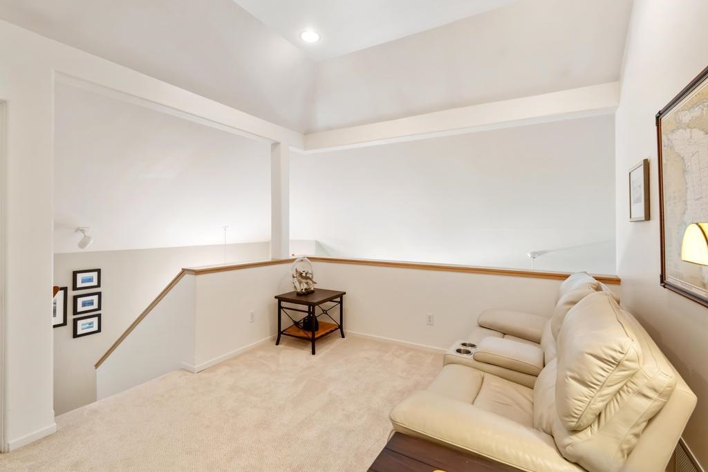 5286 Greystone Court Unit: 20