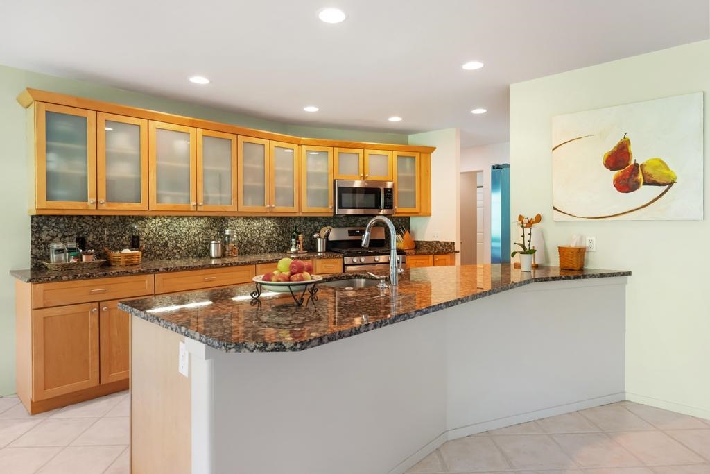 5286 Greystone Court Unit: 20