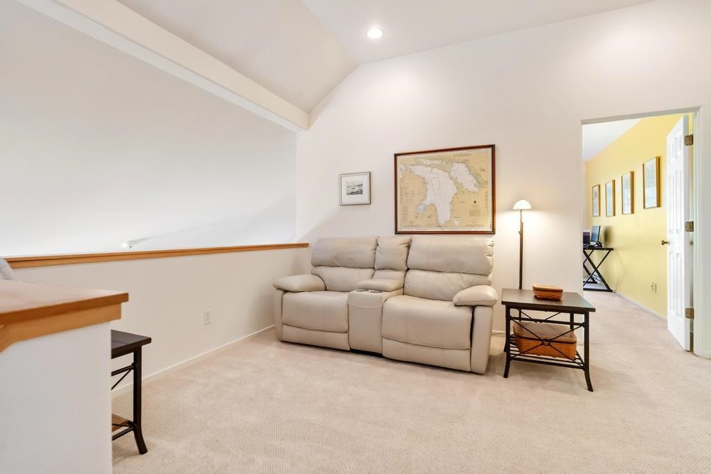 5286 Greystone Court Unit: 20