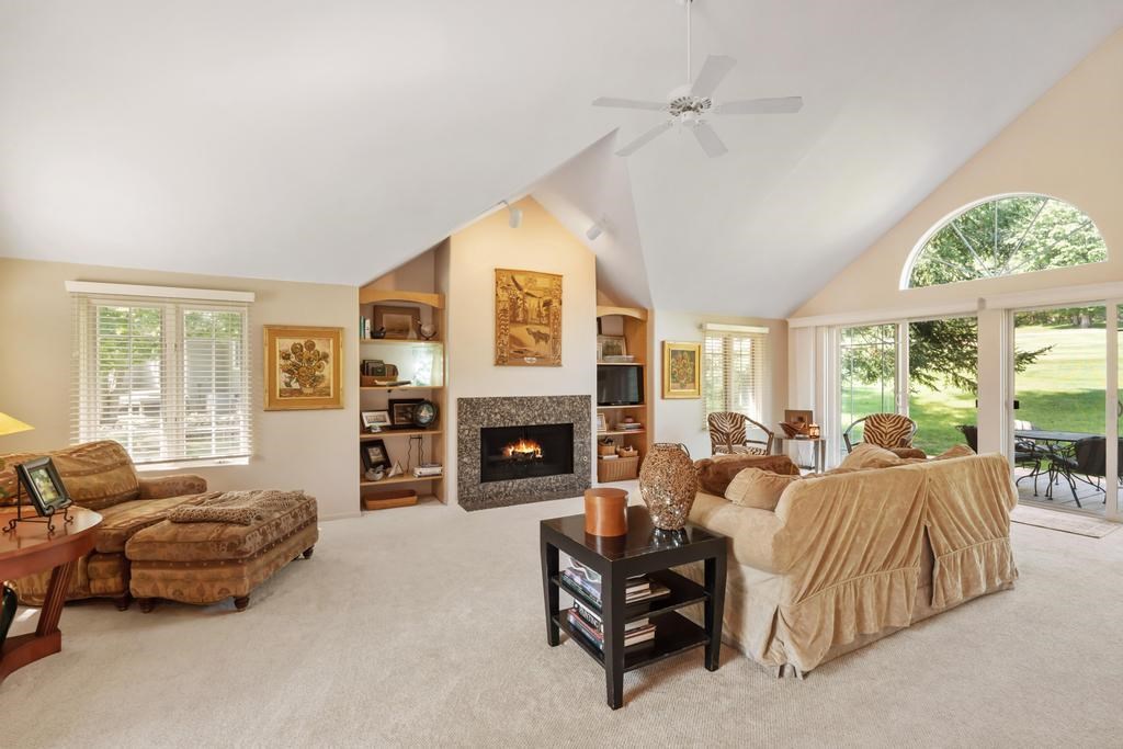 5286 Greystone Court Unit: 20