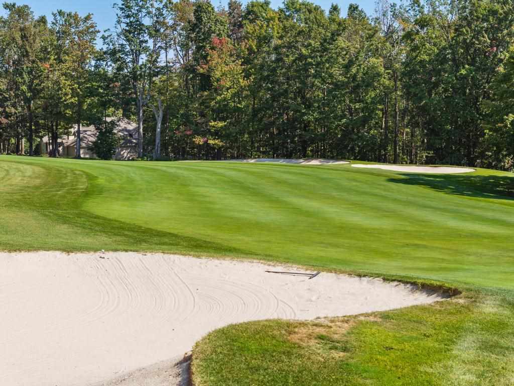 5286 Greystone Court Unit: 20