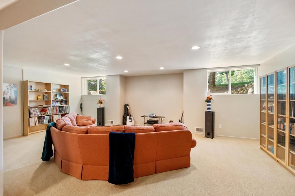 5286 Greystone Court Unit: 20