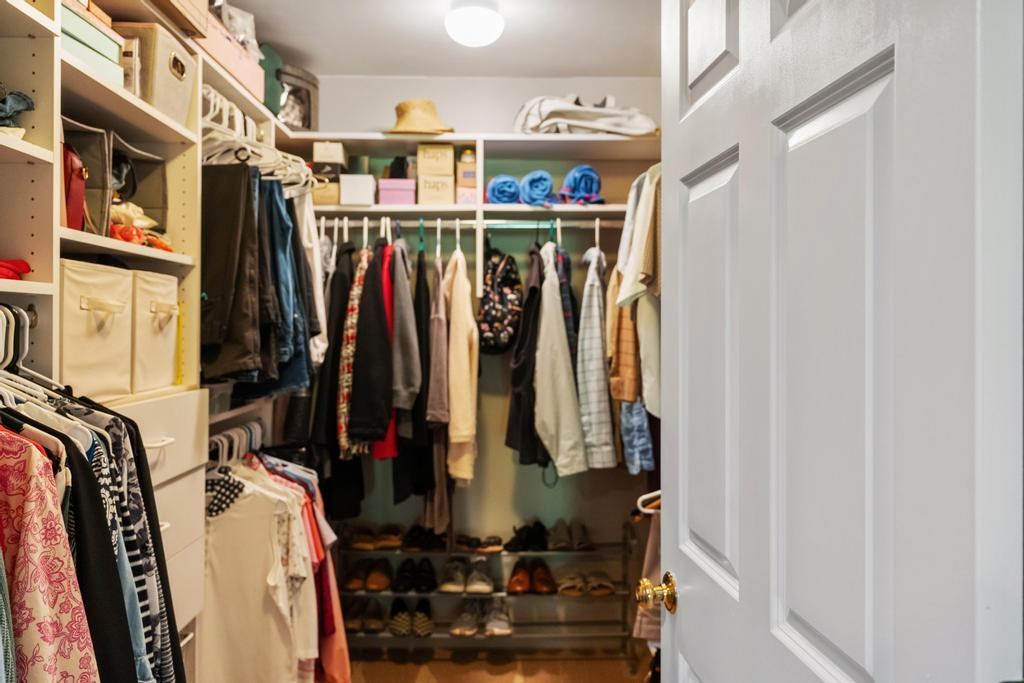 5286 Greystone Court Unit: 20