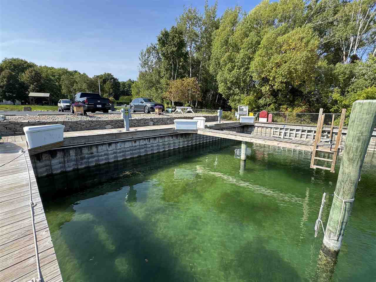 202 Ferry Avenue Unit: 9