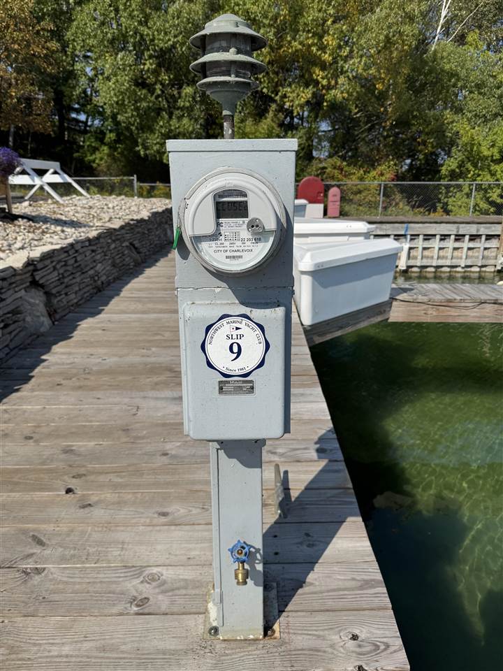 202 Ferry Avenue Unit: 9