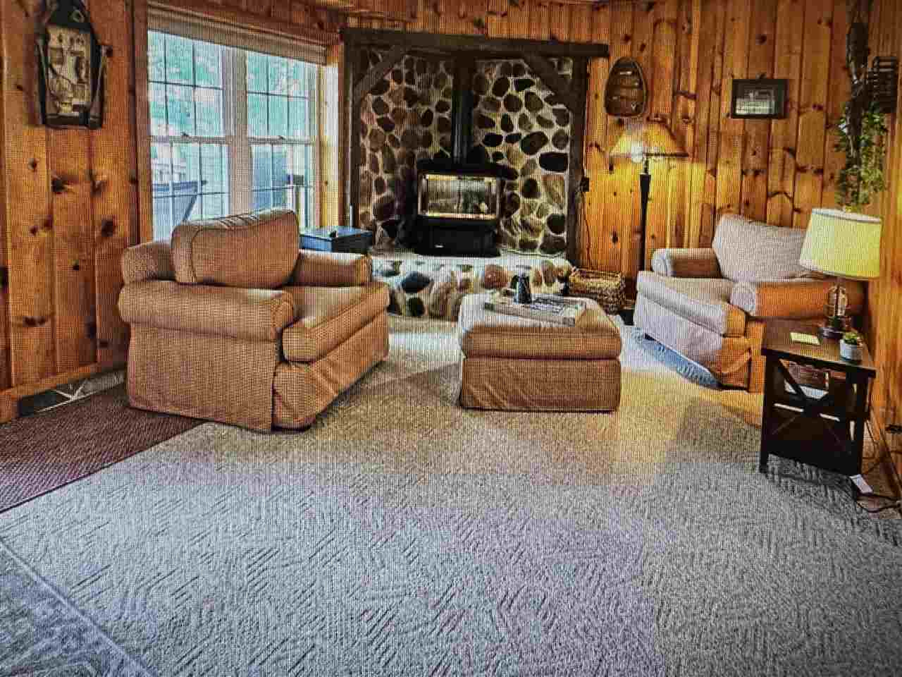 1422 E Heart Lake Drive