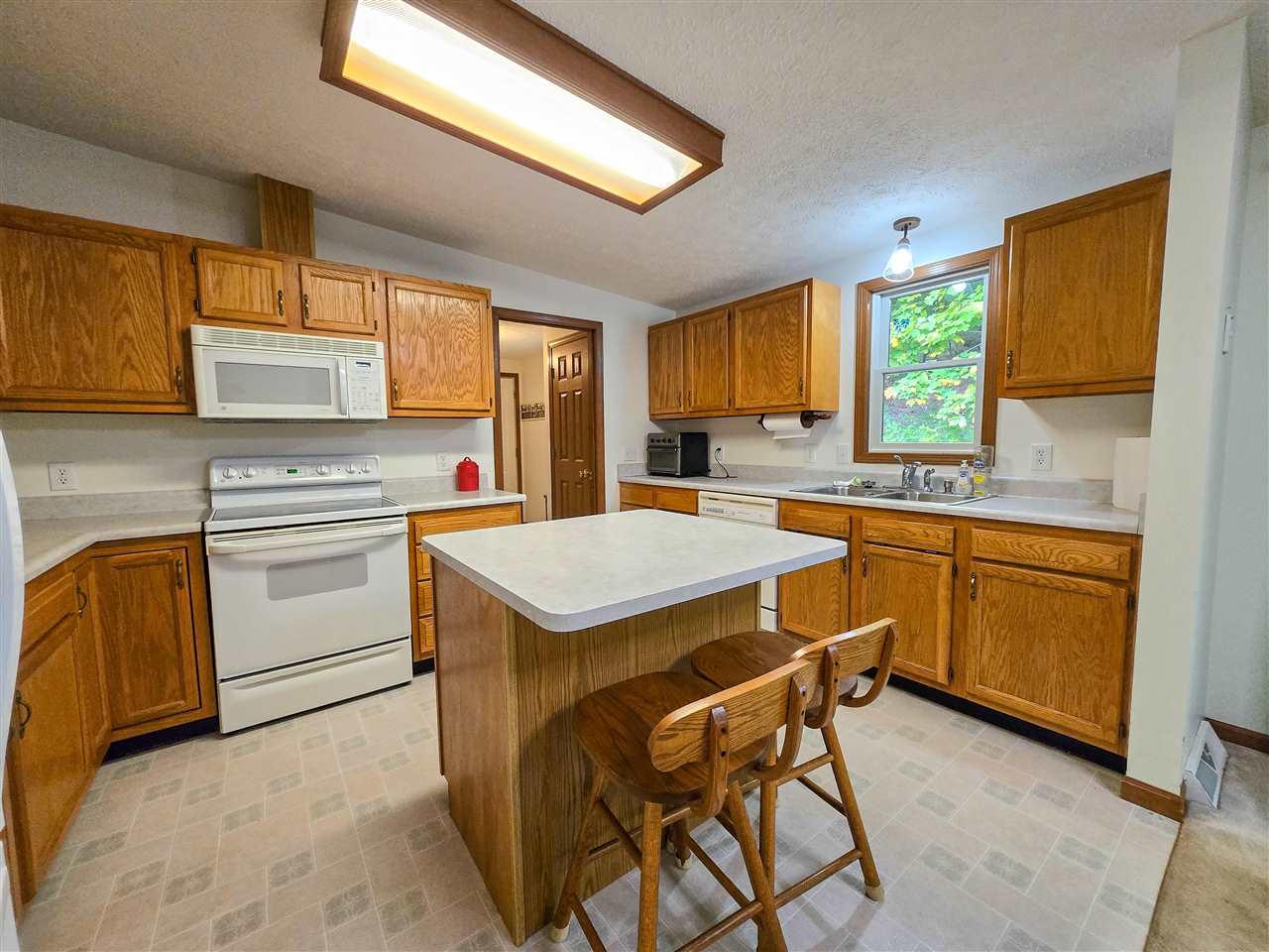 3840 Quick Road