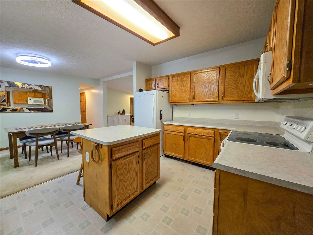 3840 Quick Road