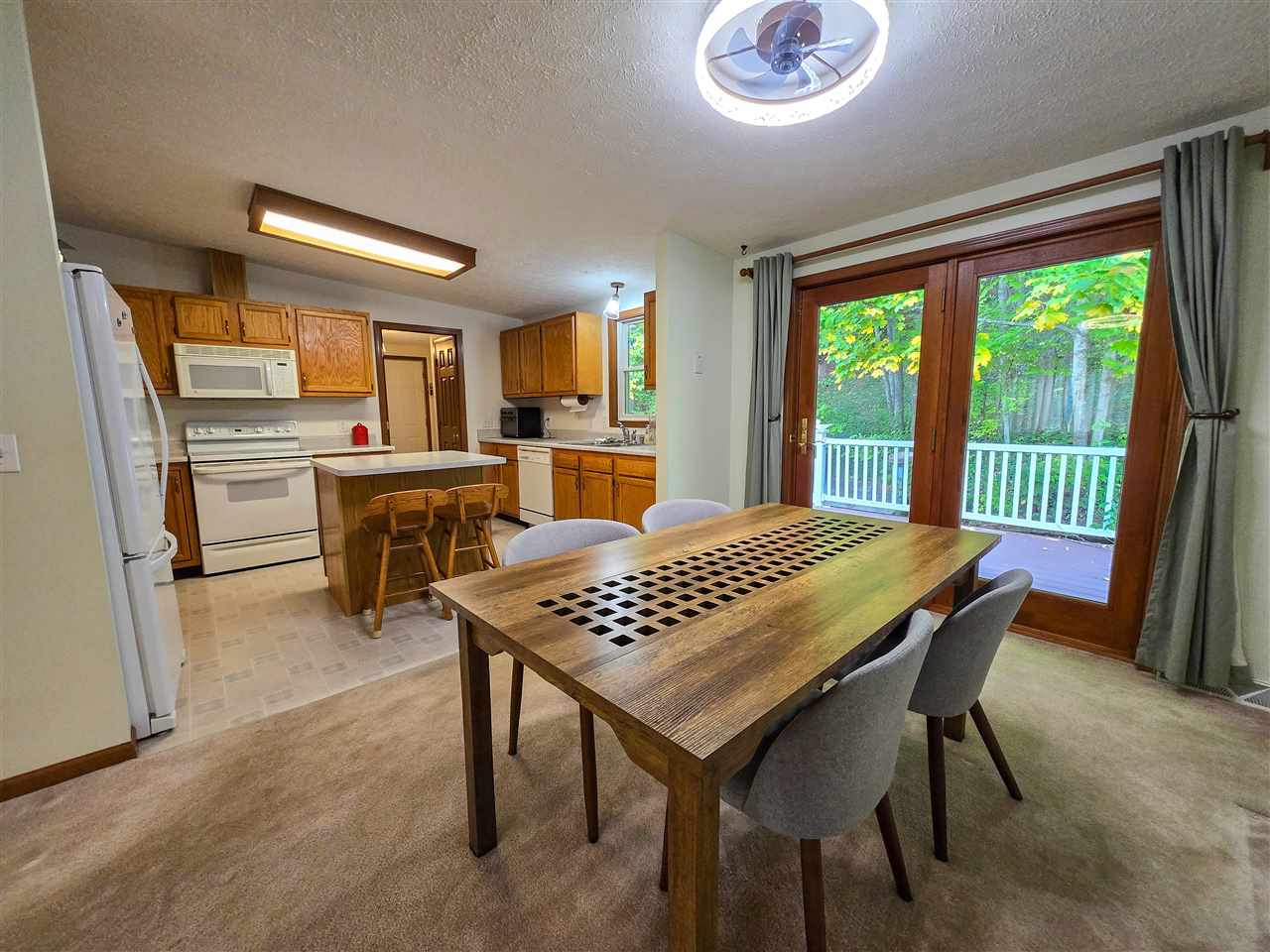 3840 Quick Road