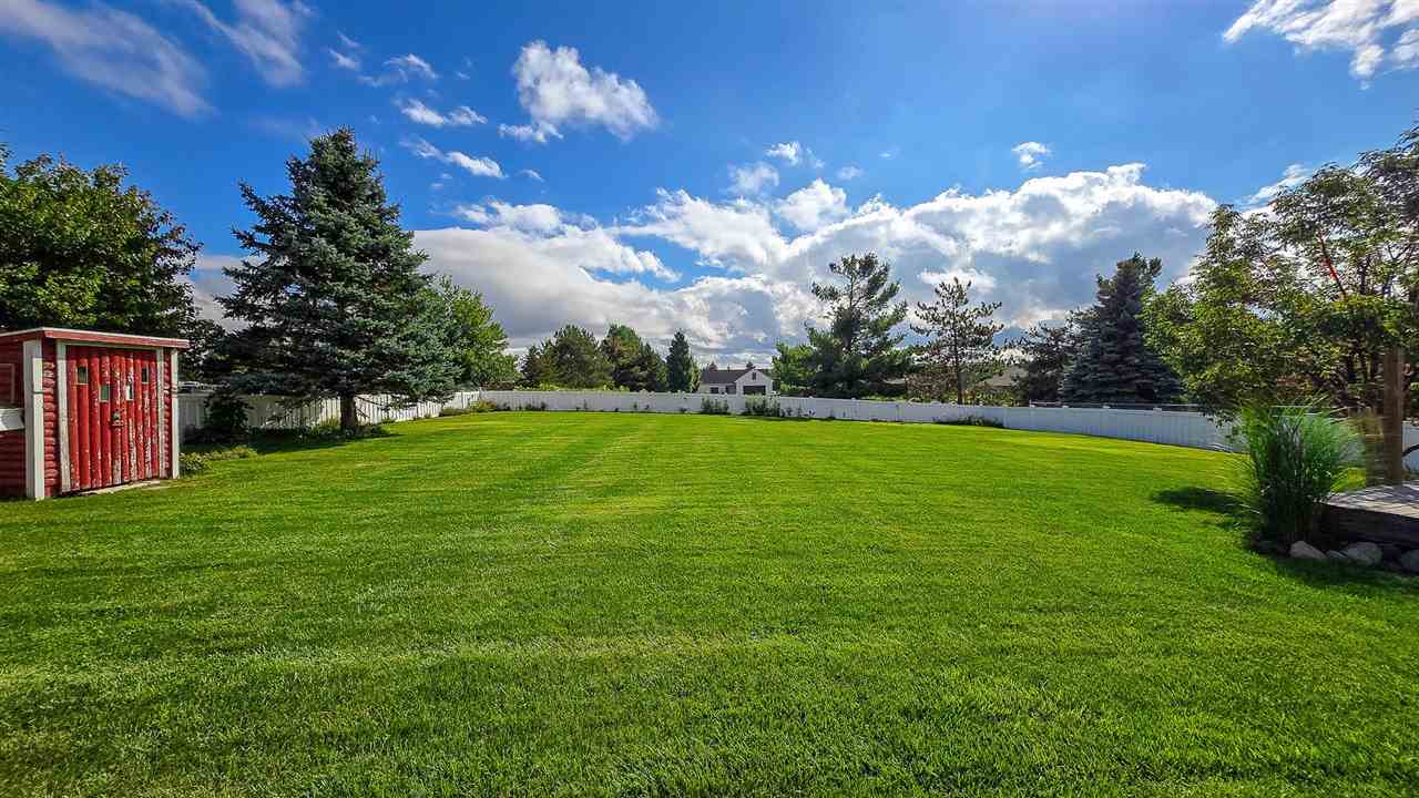 3652 Country Club Road