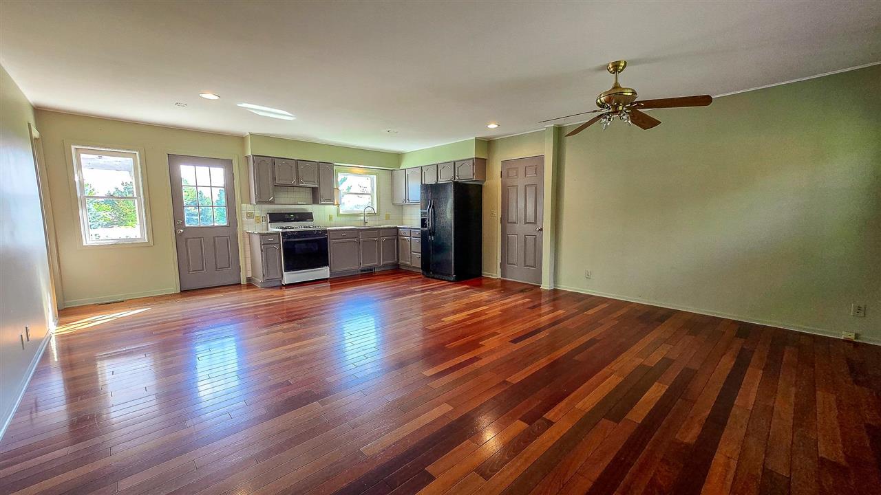 3652 Country Club Road